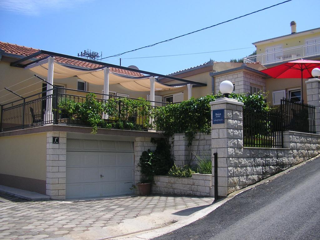 Apartments Viki Trogir Exterior photo